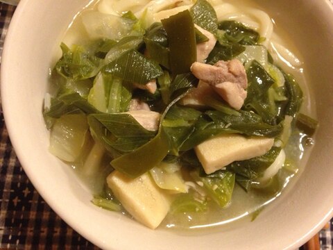 ネギと鶏肉と高野豆腐の白味噌うどん。